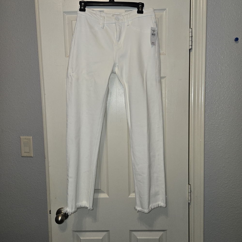 KanCan Signature 26x28 Mid-Rise Straight Cropped Ankle Jeans with Frayed Hem